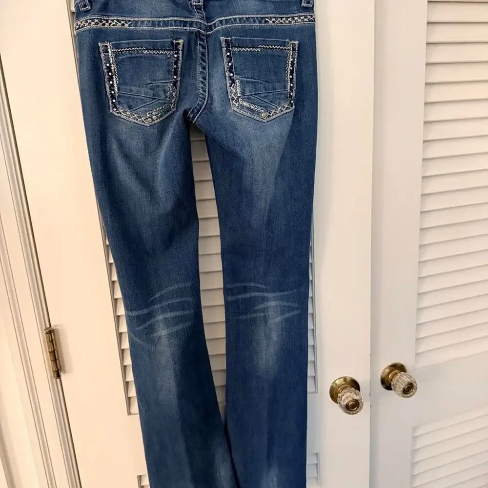 Maurices blue denim bootcut jeans with details